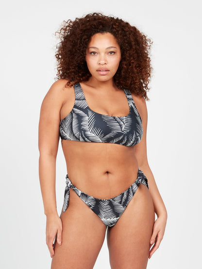 Stay Or Leaf Scoop Plus Size Bikini Top